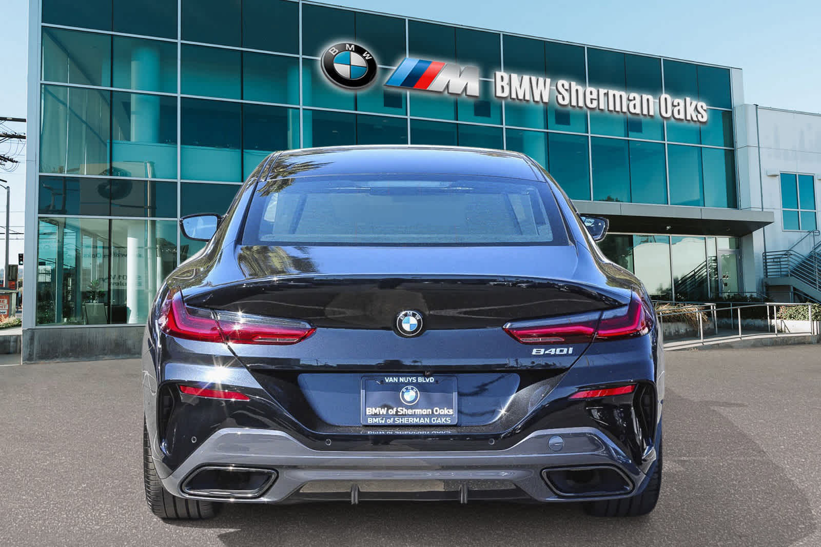 2024 BMW 8 Series 840i 5