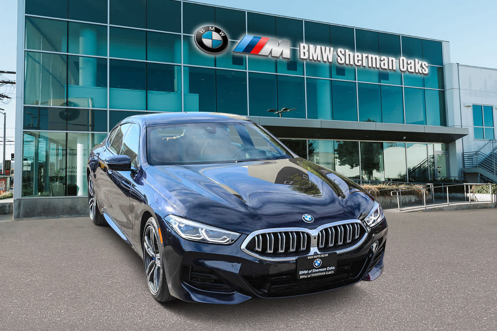 2024 BMW 8 Series 840i 3