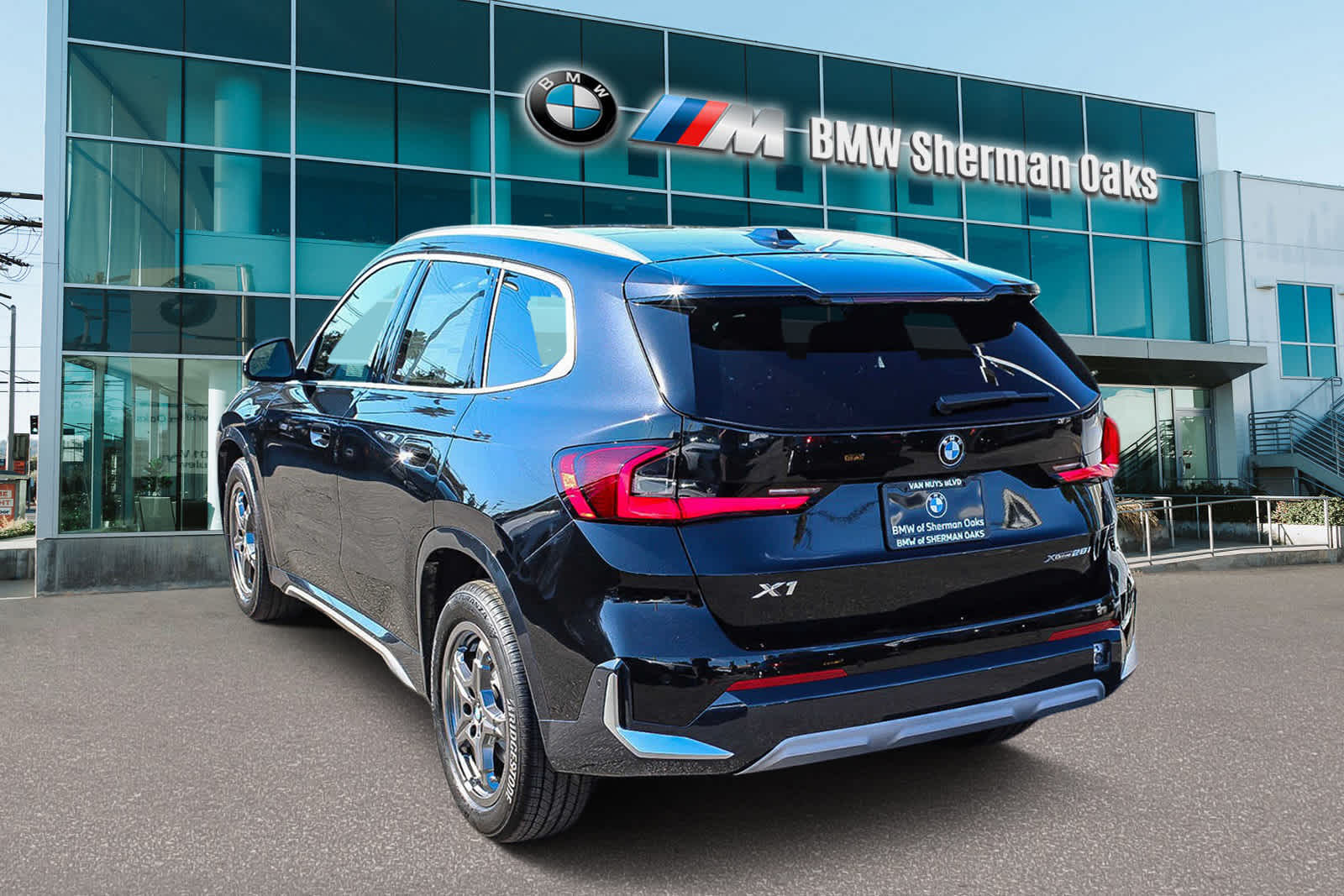 2025 BMW X1 xDrive28i 6