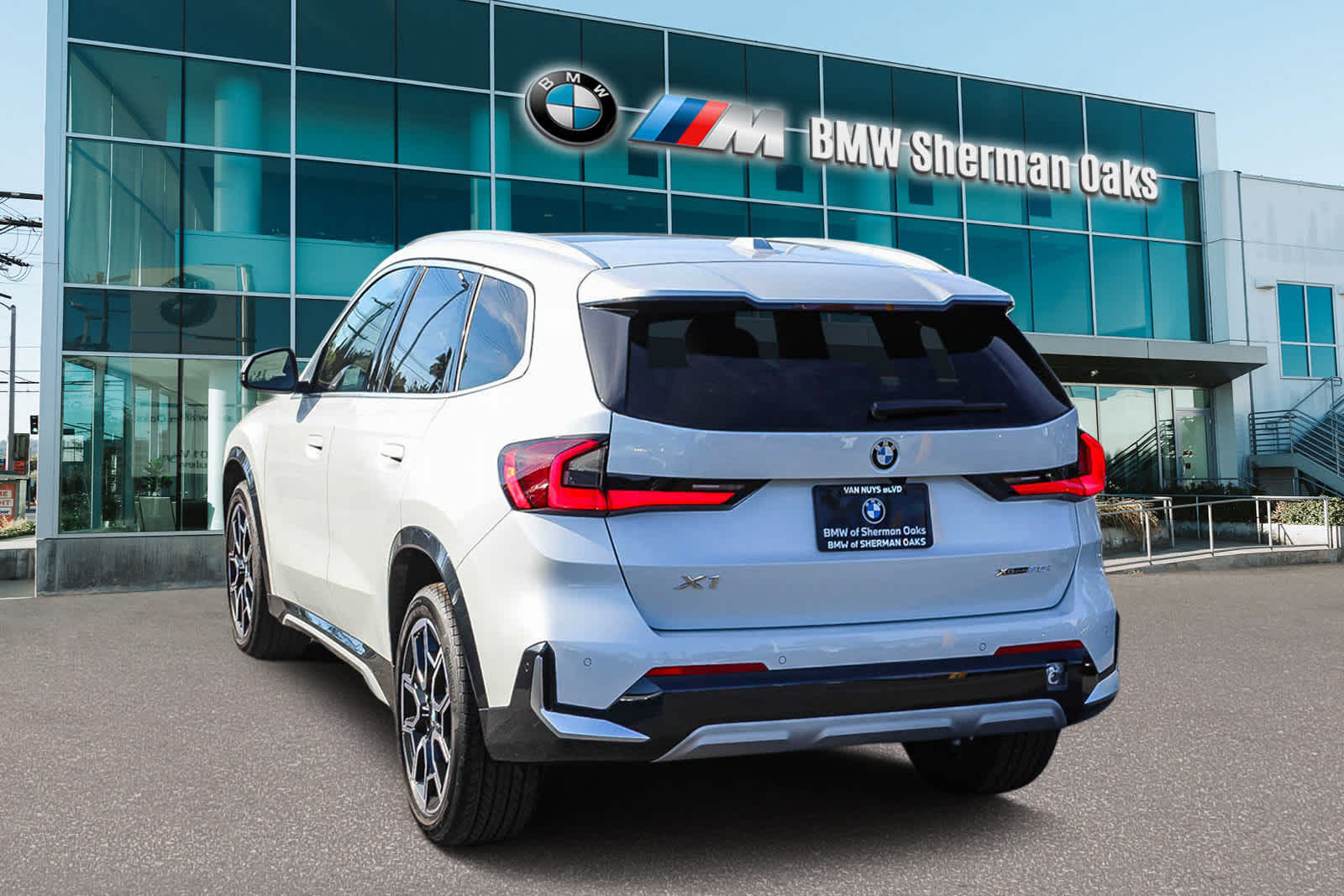 2025 BMW X1 xDrive28i 6