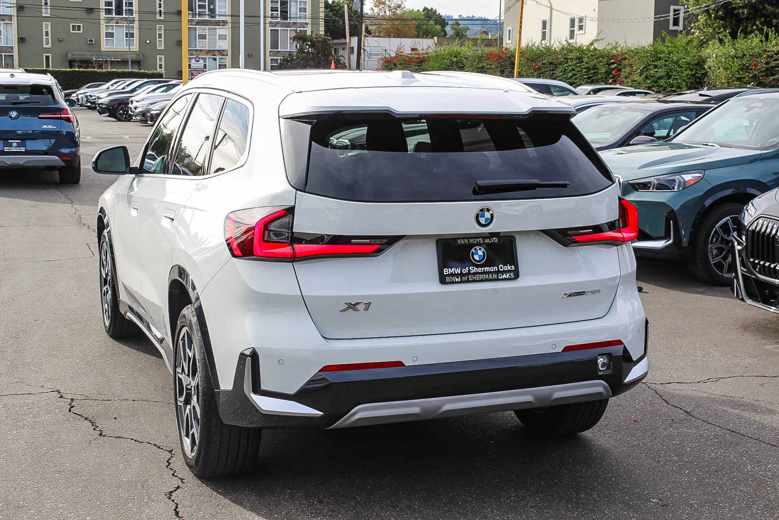 2025 BMW X1 xDrive28i 6