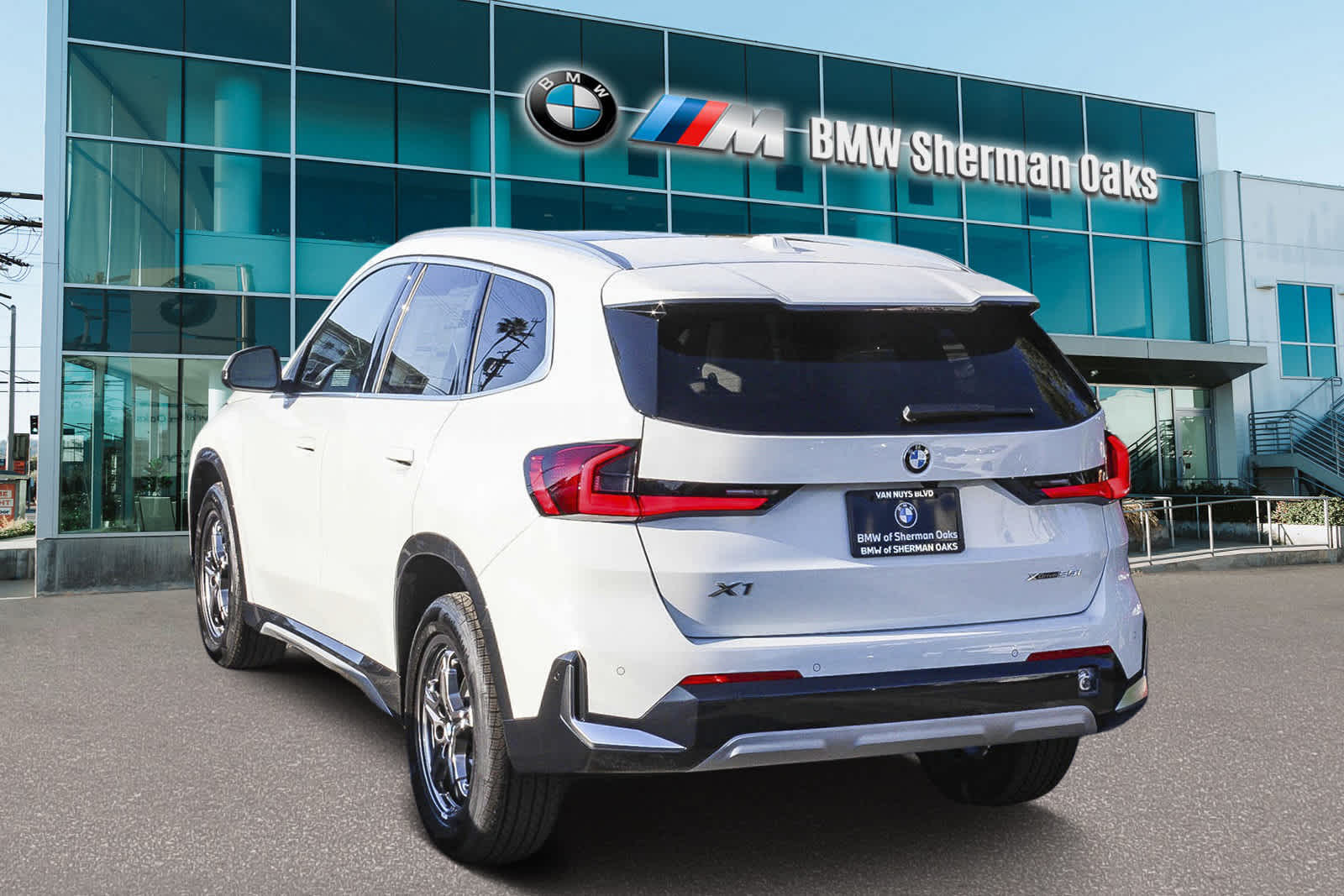 2025 BMW X1 xDrive28i 6