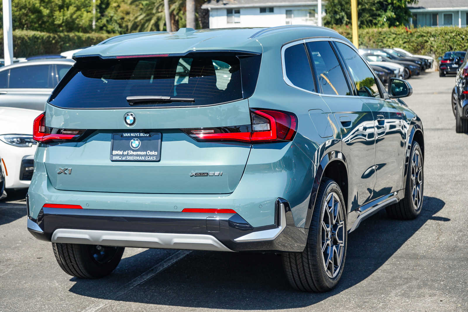 2025 BMW X1 xDrive28i 4