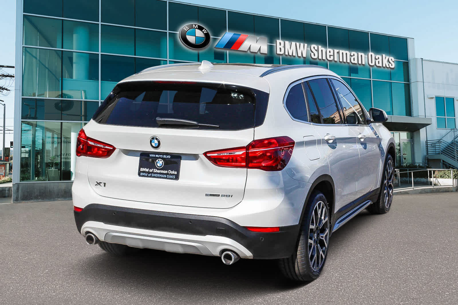 2021 BMW X1 sDrive28i 4