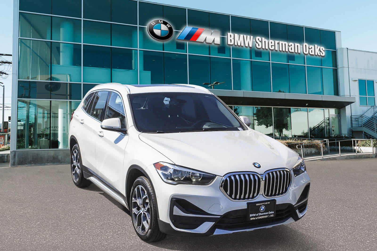 2021 BMW X1 xDrive28i 3