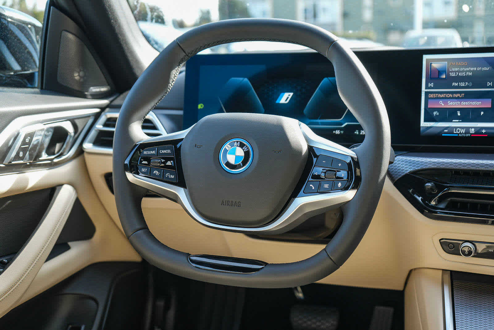 2025 BMW i4 eDrive40 18