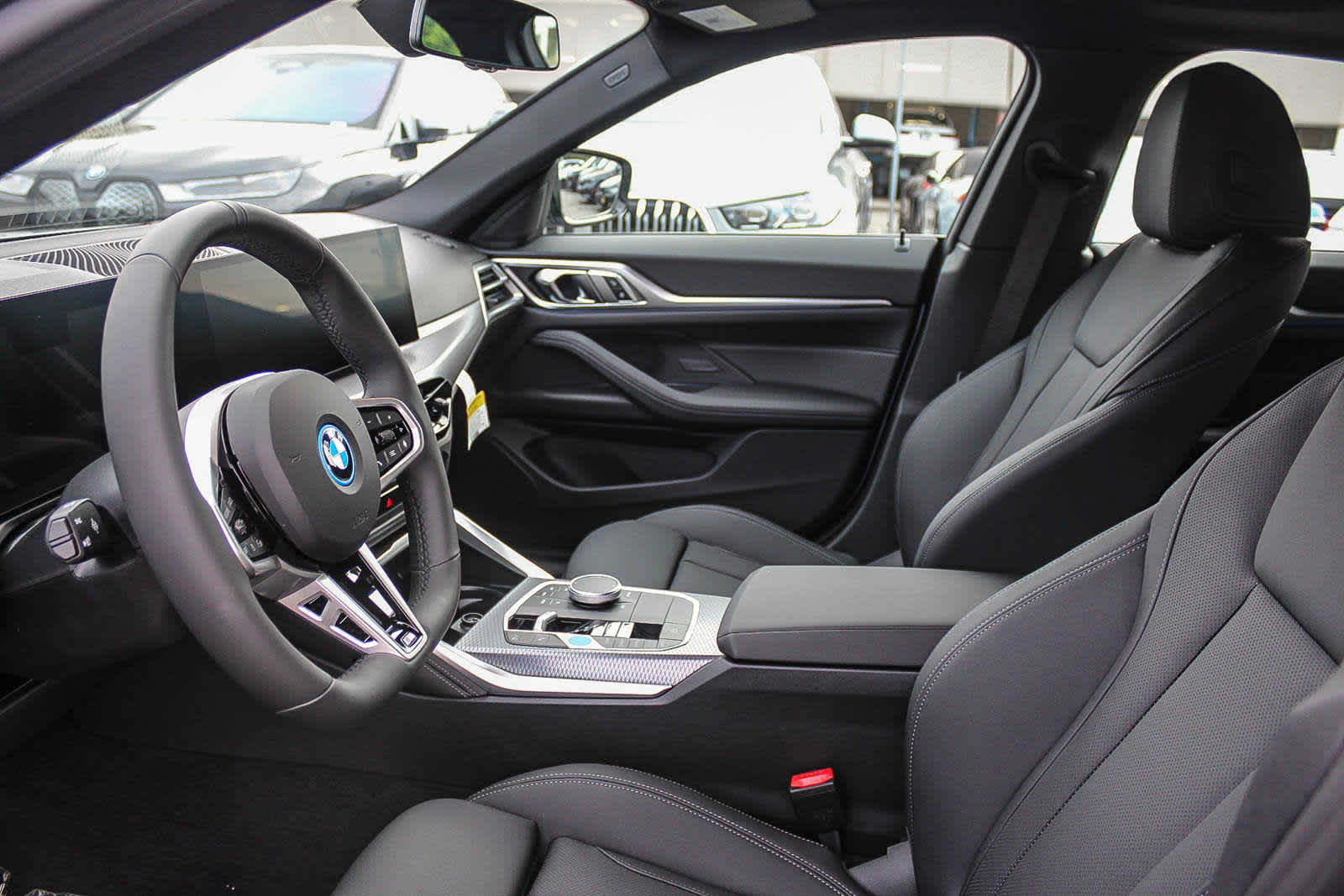 2025 BMW i4 eDrive40 18