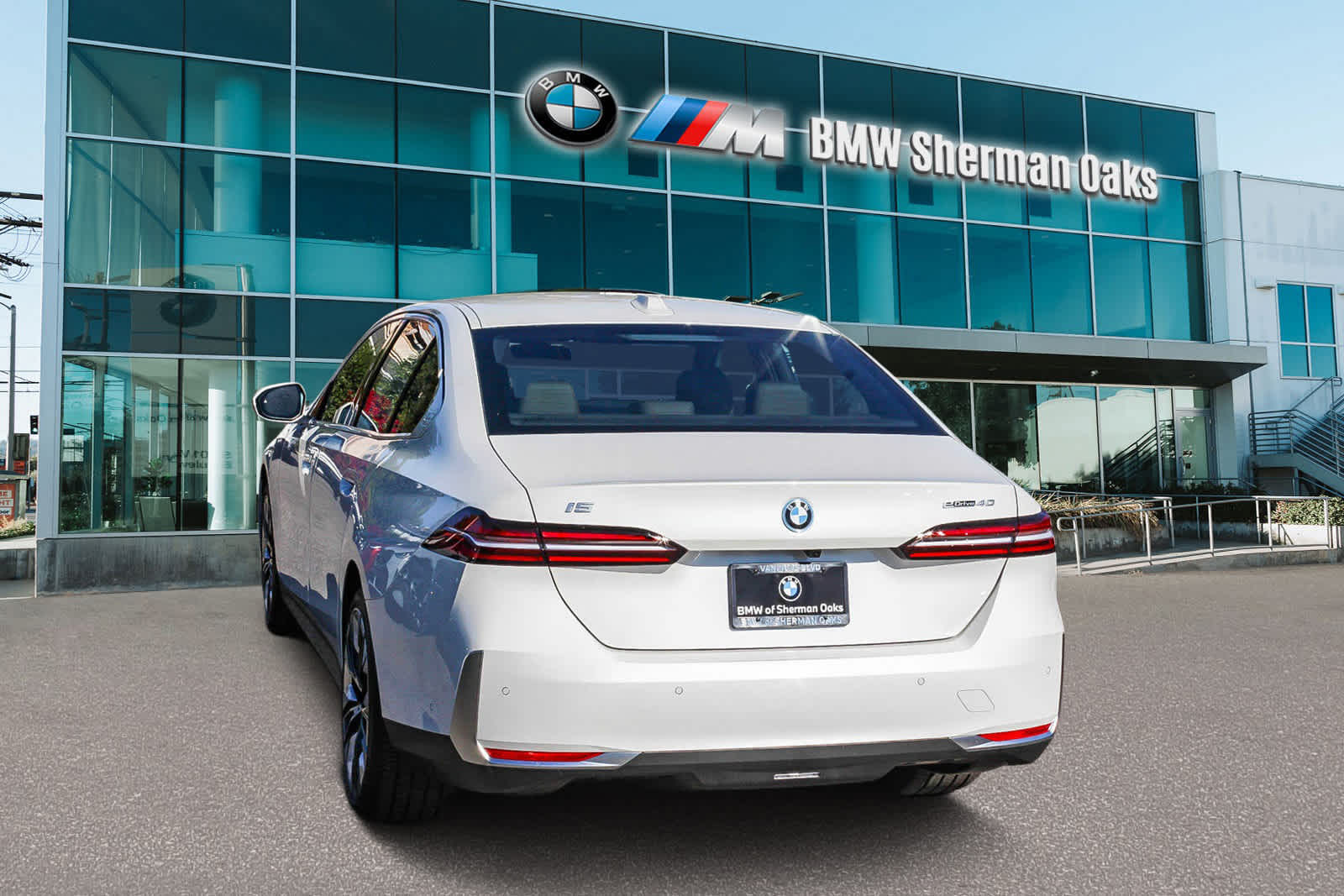 2024 BMW i5 eDrive40 6