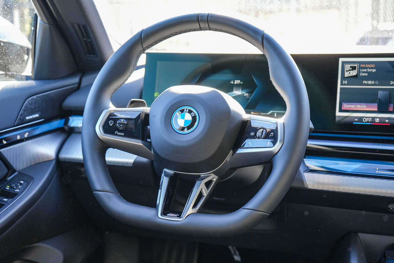 2025 BMW i5 eDrive40 19