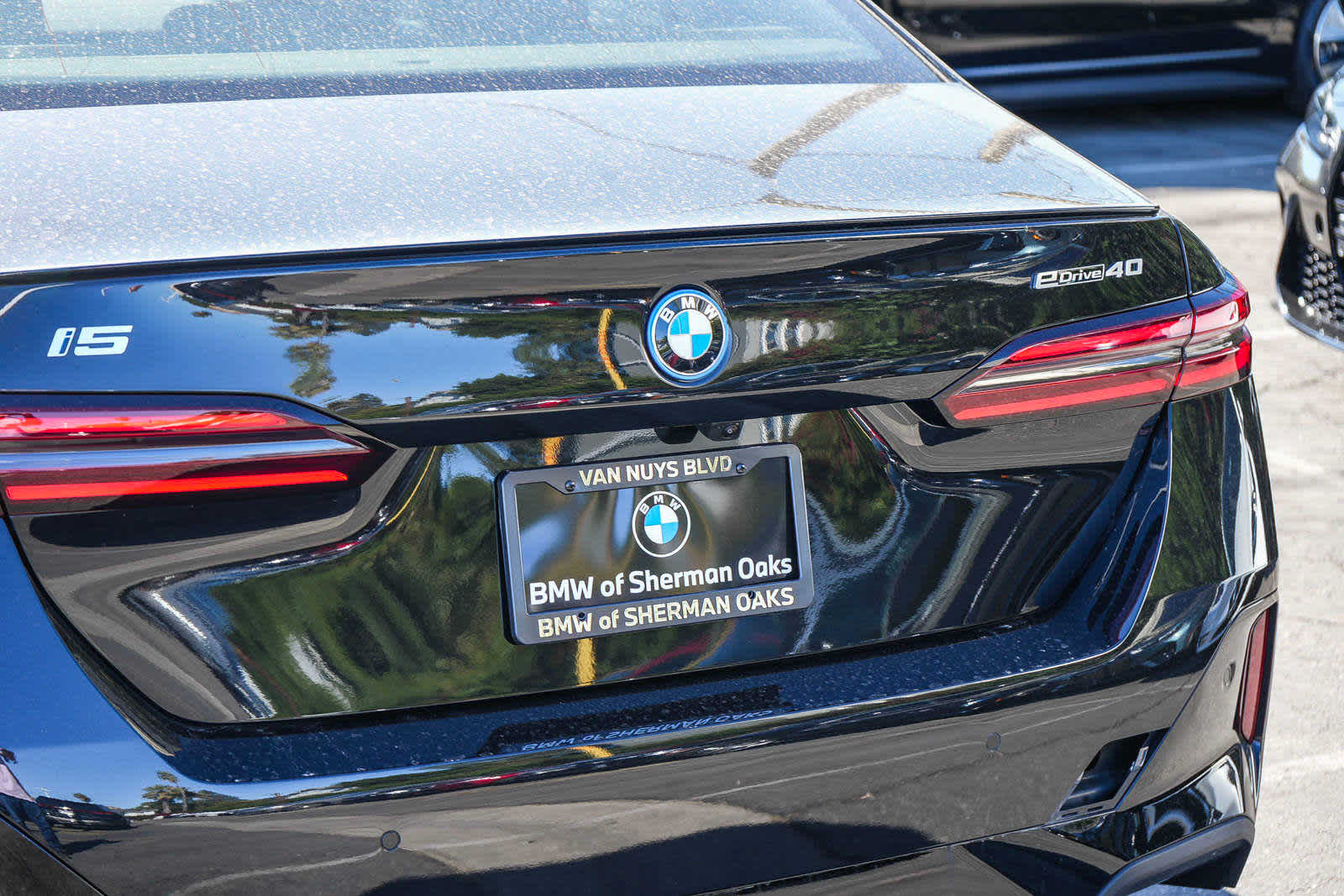 2025 BMW i5 eDrive40 13