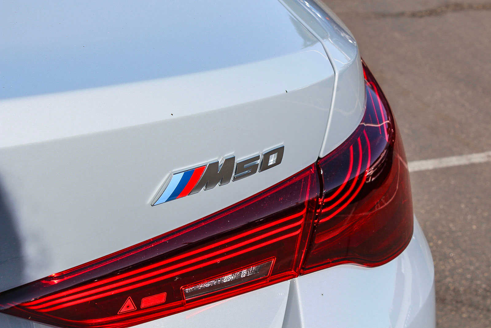 2025 BMW i4 M50 27