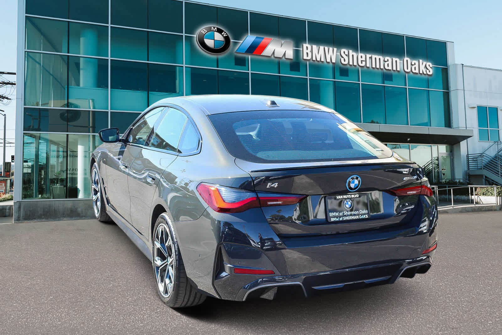 2024 BMW i4 eDrive35 6