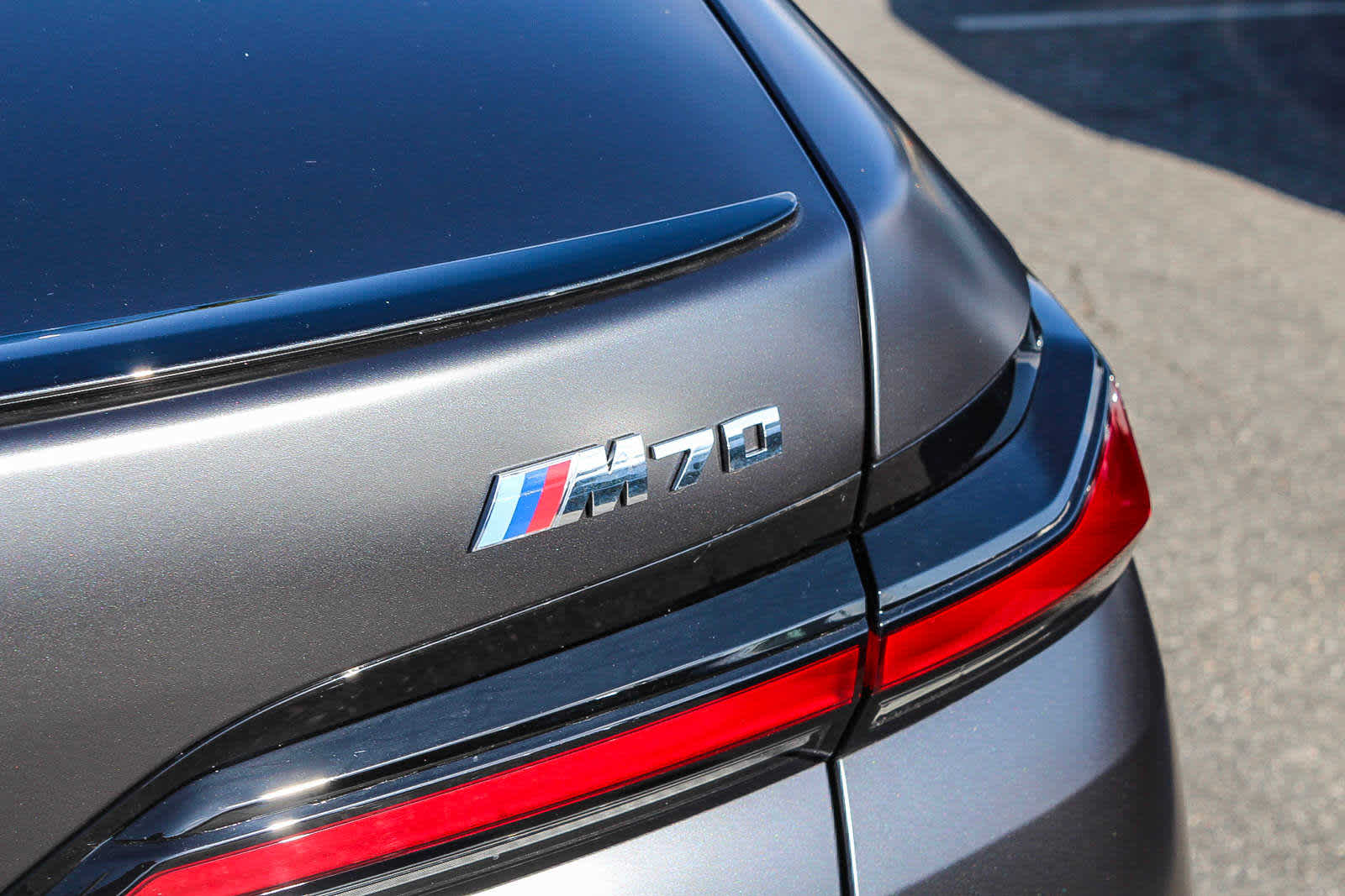 2025 BMW i7 M70 27