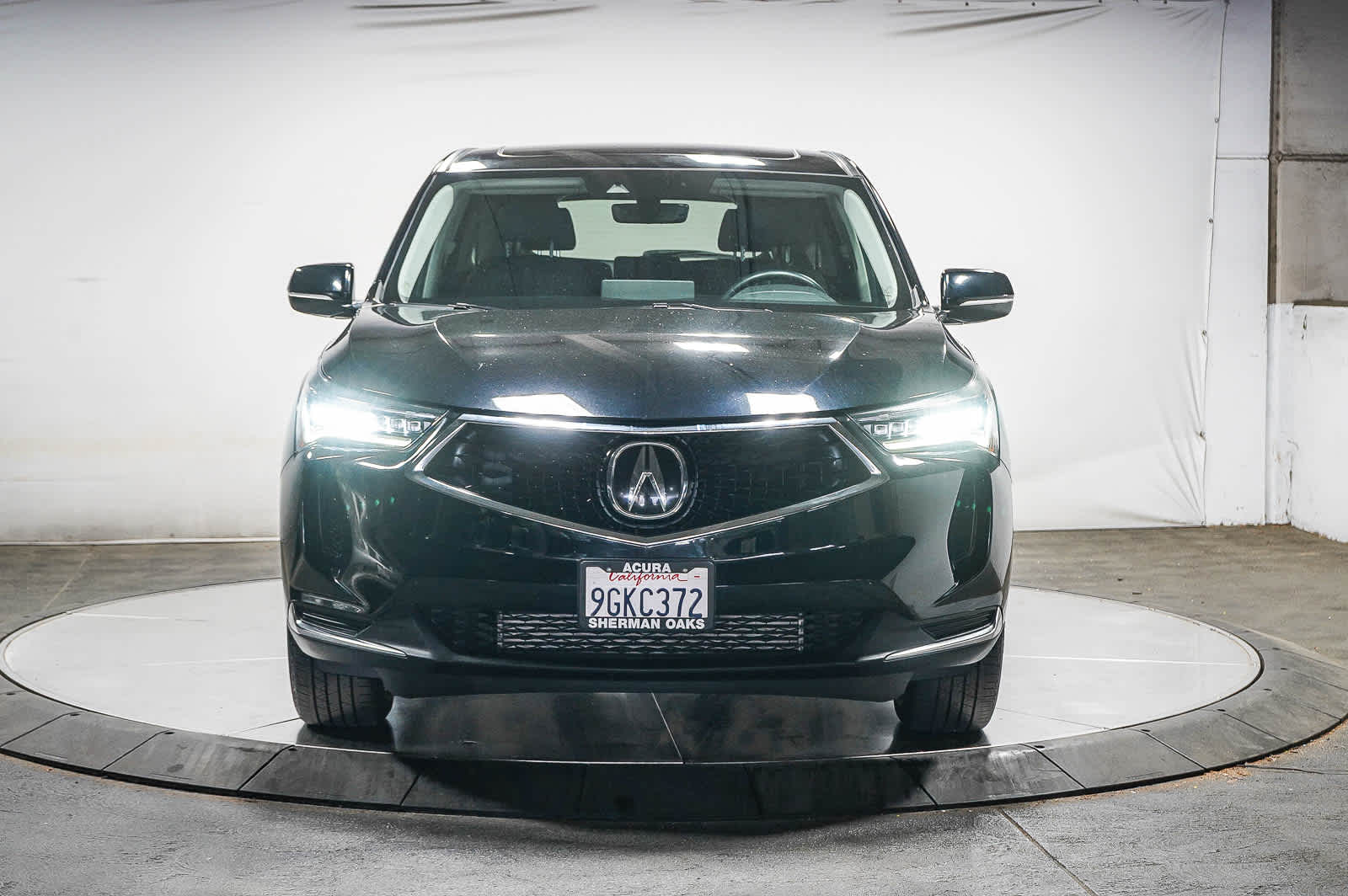 View vehicle photo 3