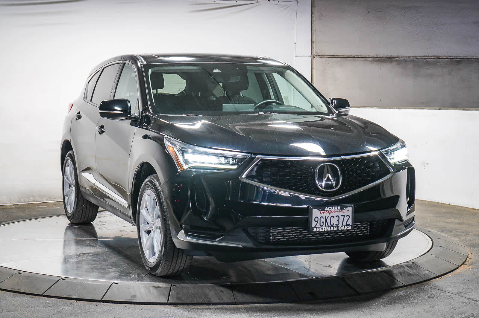 View vehicle photo 2