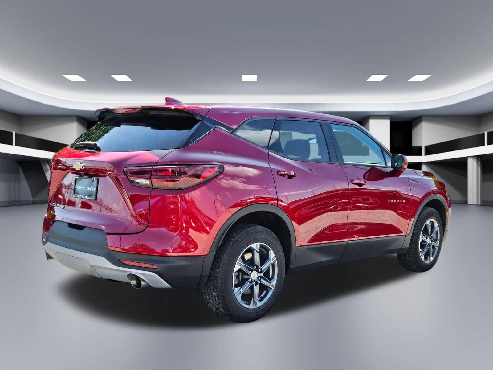 View vehicle photo 5