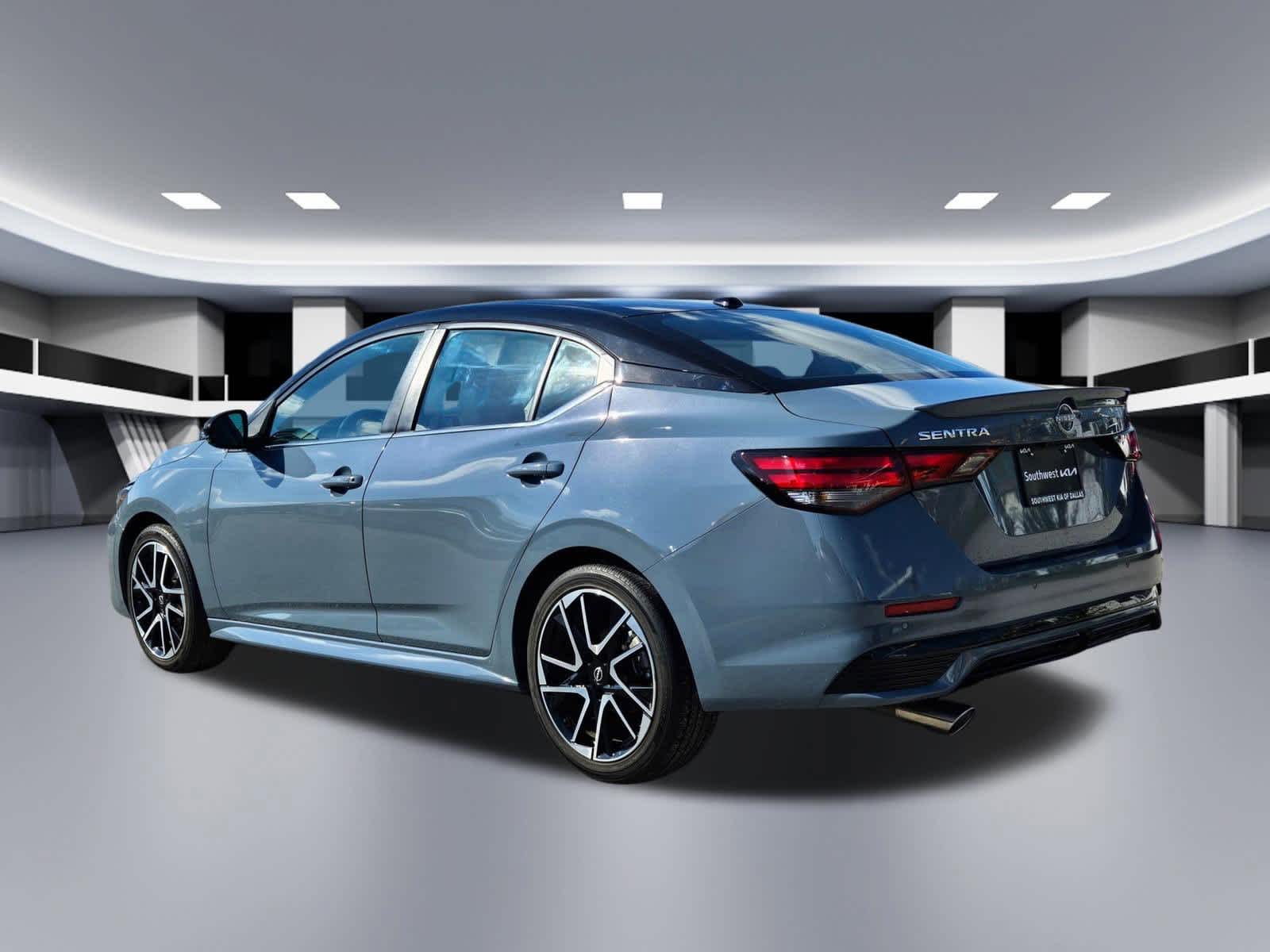 View vehicle photo 4