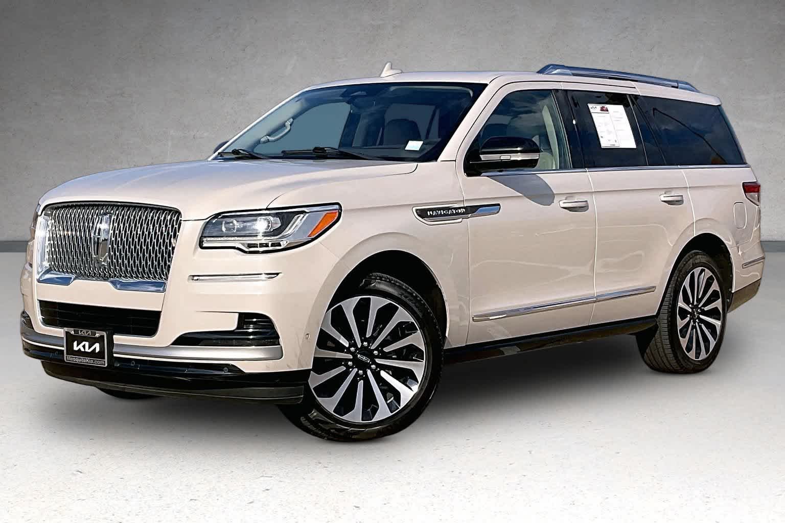 2022 Lincoln Navigator