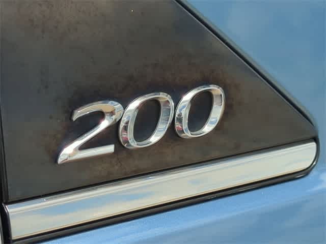 2011 Chrysler 200 Touring 12