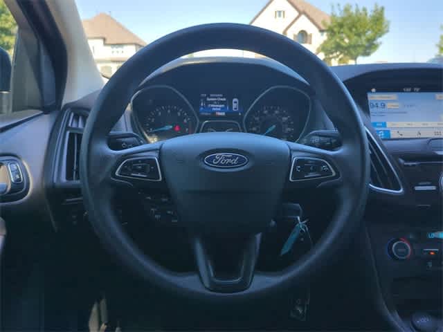 2018 Ford Focus SEL 24