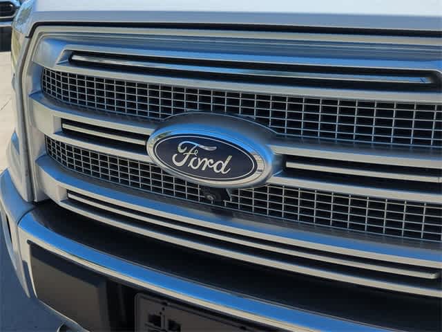 2016 Ford F-150 Platinum 4WD SuperCrew 145 11