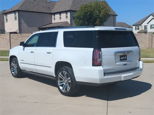 2017 GMC Yukon XL Denali 4