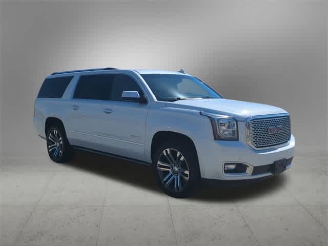 2017 GMC Yukon XL Denali 8