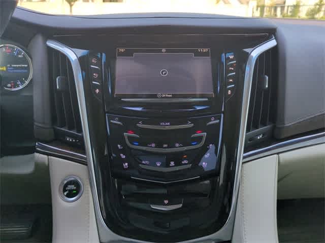 2016 Cadillac Escalade Luxury Collection 29