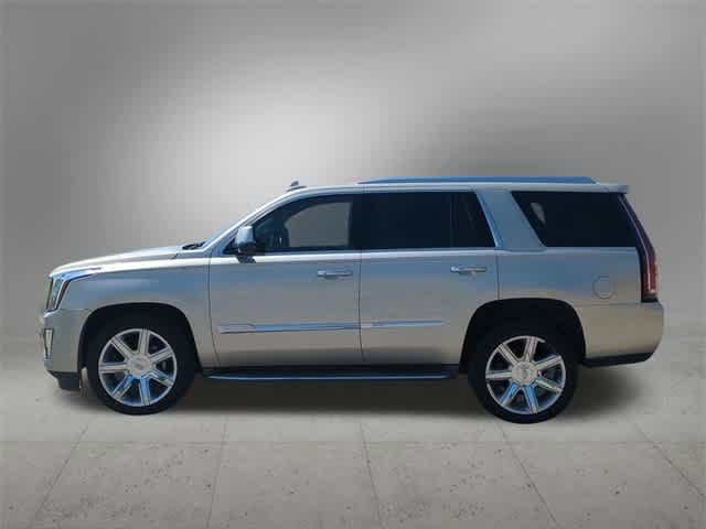 2016 Cadillac Escalade Luxury Collection 3