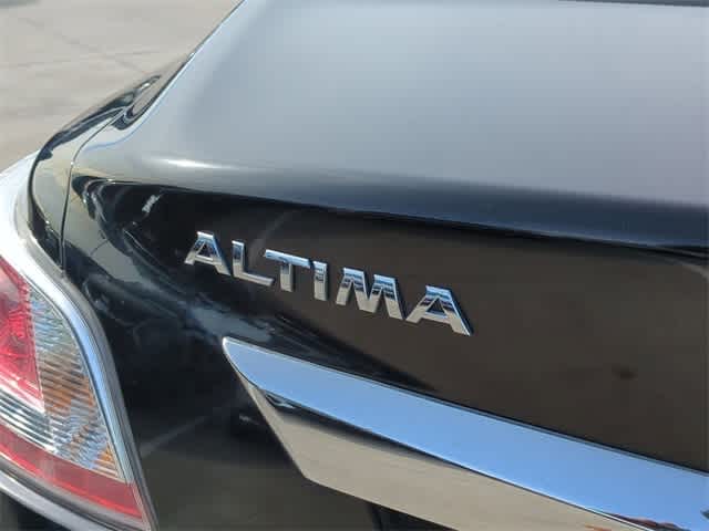 2015 Nissan Altima 2.5 S 11