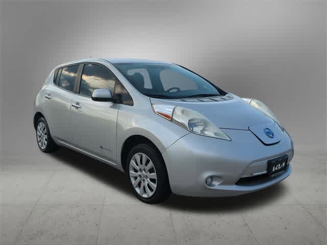 2013 Nissan LEAF S 8