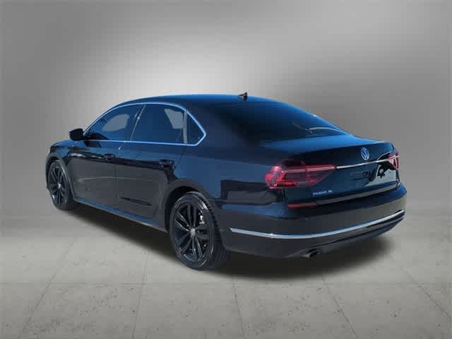 2018 Volkswagen Passat 2.0T SE 4