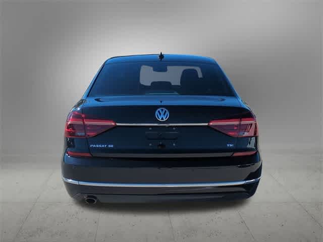 2018 Volkswagen Passat 2.0T SE 5