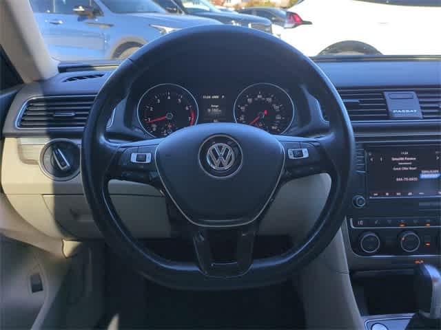 2018 Volkswagen Passat 2.0T SE 24