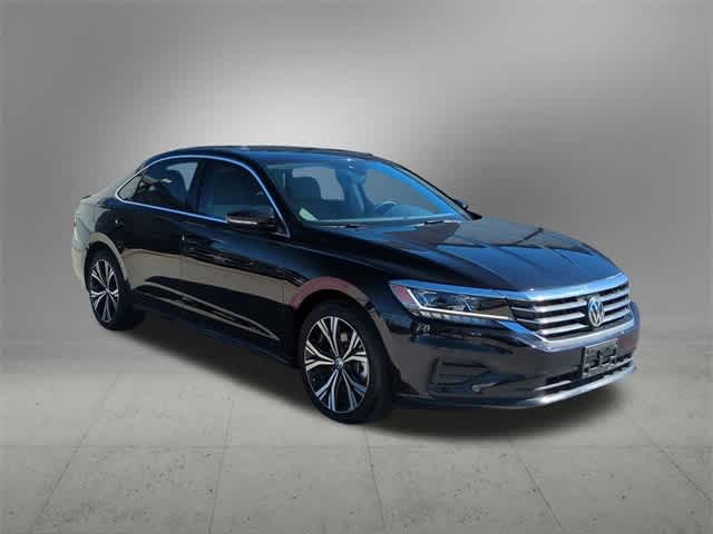 2022 Volkswagen Passat 2.0T SE 8