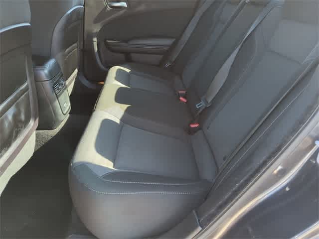 2019 Dodge Charger SXT 19