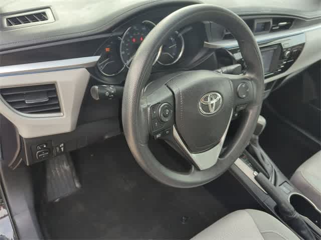 2015 Toyota Corolla LE 2