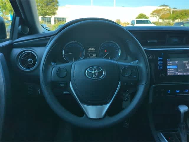 2018 Toyota Corolla LE 21