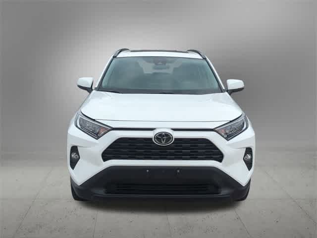 2019 Toyota RAV4 XLE Premium 9