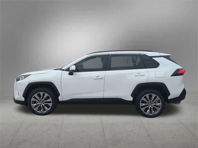 2019 Toyota RAV4 XLE Premium 3