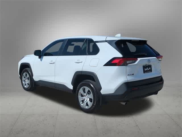 2023 Toyota RAV4 LE 4