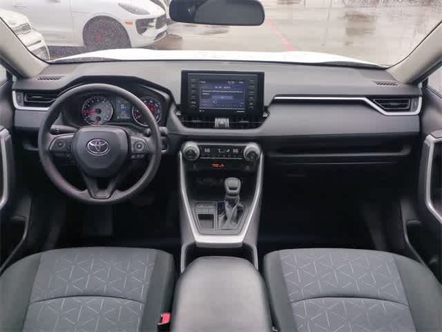 2022 Toyota RAV4 XLE 14