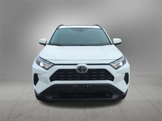 2022 Toyota RAV4 XLE 9