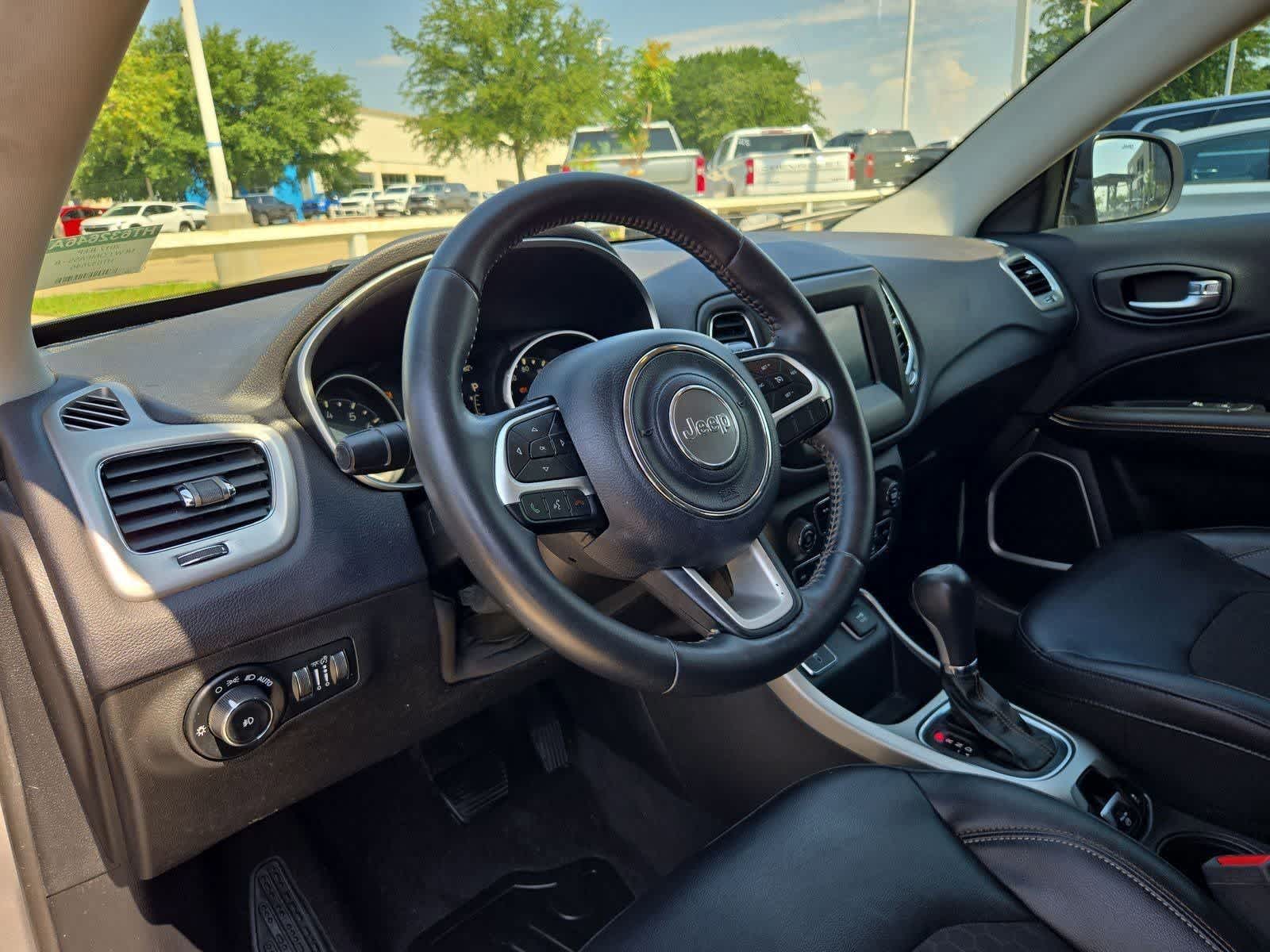 car-gallery-2
