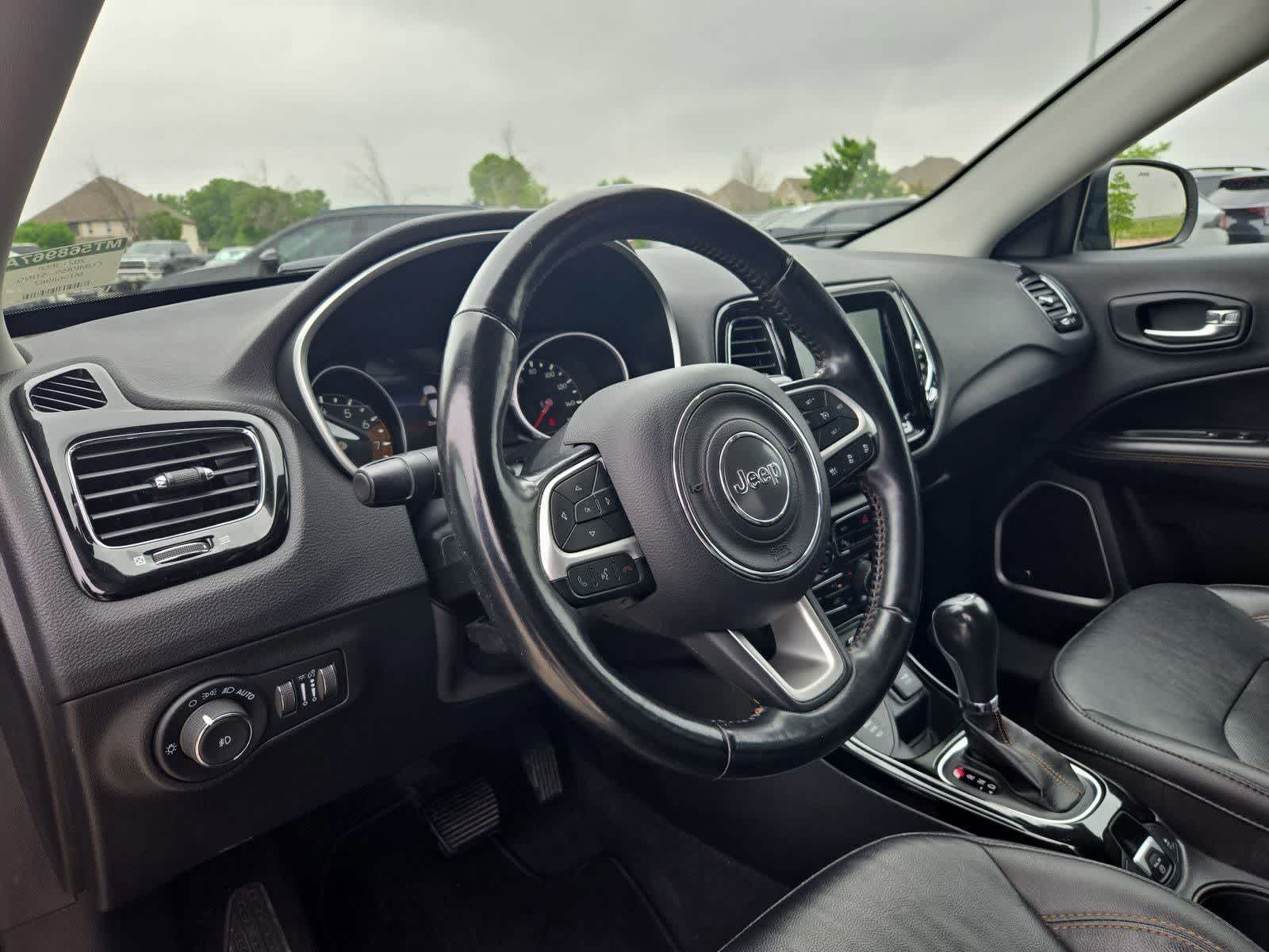 car-gallery-2