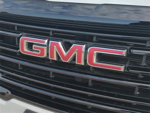 2023 GMC Terrain SLE 10