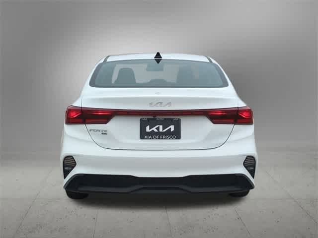 2024 Kia Forte LXS 5