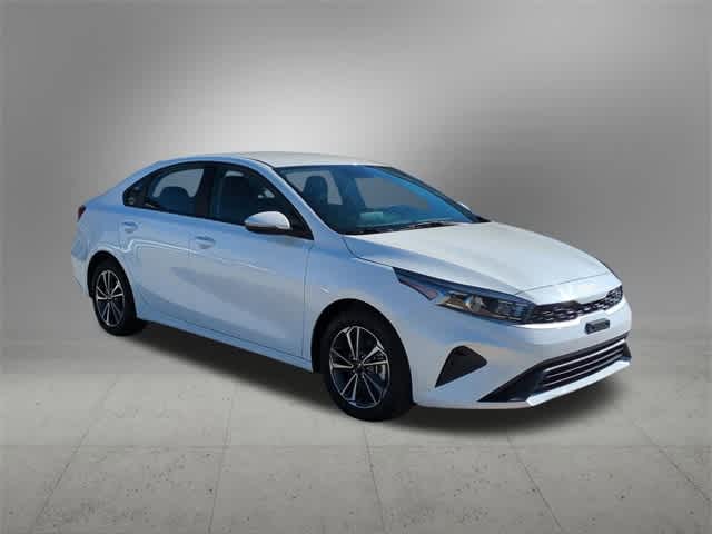 2024 Kia Forte LXS 8