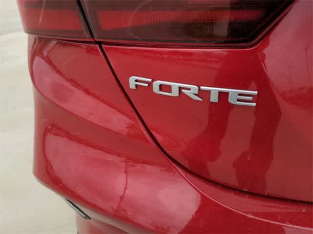 2023 Kia Forte LXS 11