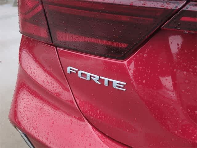 2023 Kia Forte LXS 11